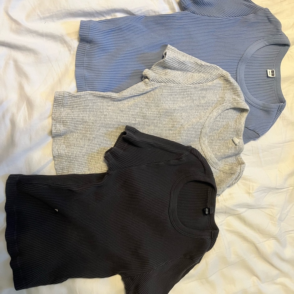 Set of Uniqlo Three Ribbed Crop Tops in Dark Gray, Gray, and Periwinkle Blue